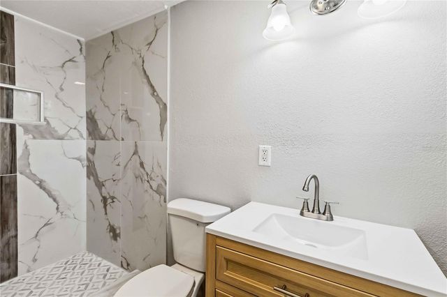1517 W RIVER SHORE WAY, Tampa, FL 33603