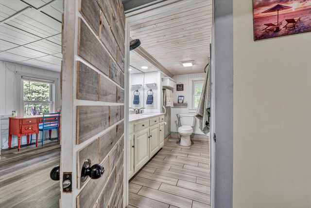 3913 Saul LN, Roanoke, VA 24014