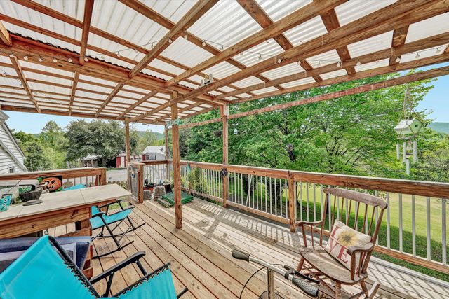 3913 Saul LN, Roanoke, VA 24014