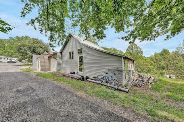 3913 Saul LN, Roanoke, VA 24014
