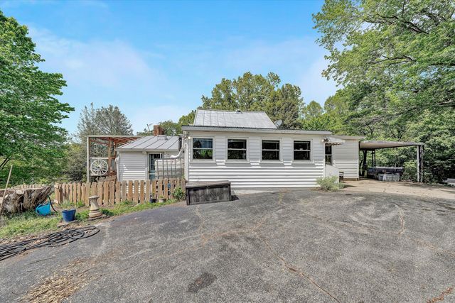 3913 Saul LN, Roanoke, VA 24014