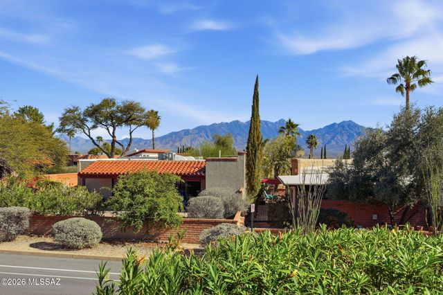 2783 S Via Del Bac, Green Valley, AZ 85622