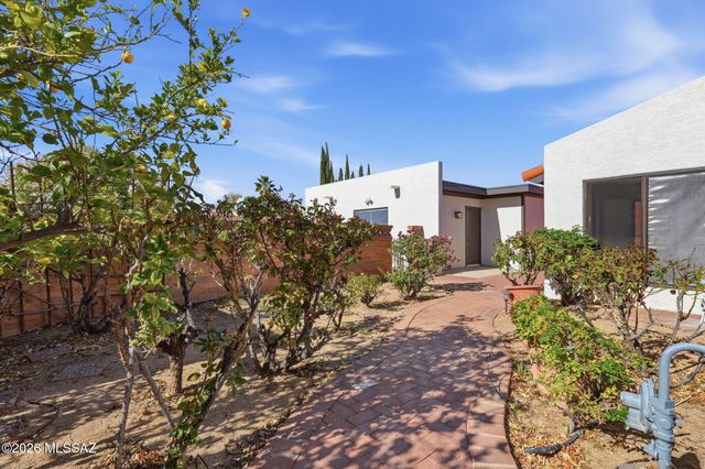 2783 S Via Del Bac, Green Valley, AZ 85622