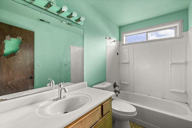 338 Joseph Street, Central Point, OR 97502