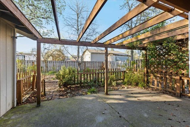 338 Joseph Street, Central Point, OR 97502