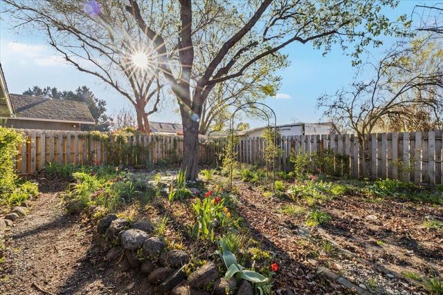 338 Joseph Street, Central Point, OR 97502