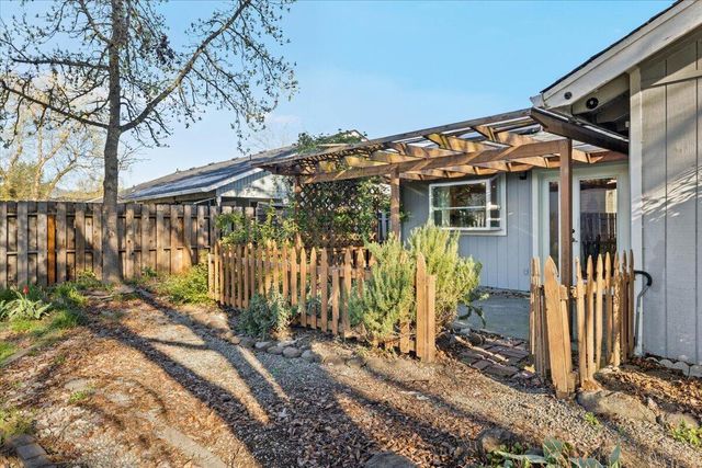 338 Joseph Street, Central Point, OR 97502