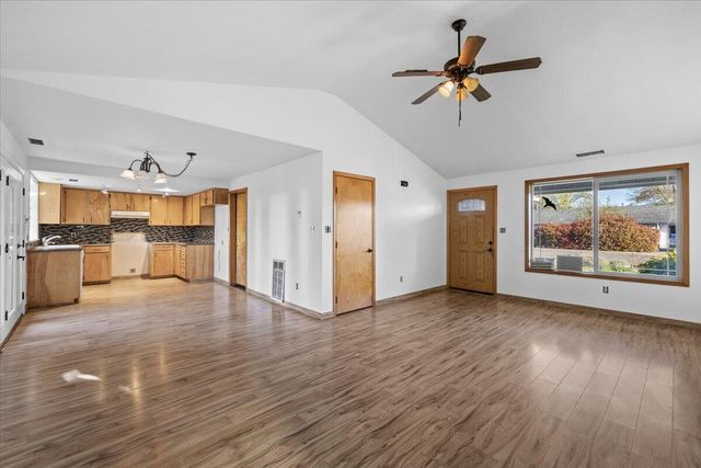 338 Joseph Street, Central Point, OR 97502