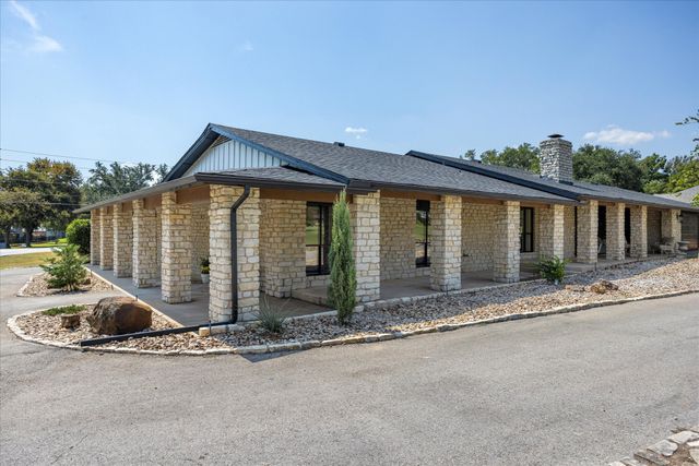 3900 Fairway Drive, Granbury, TX 76049