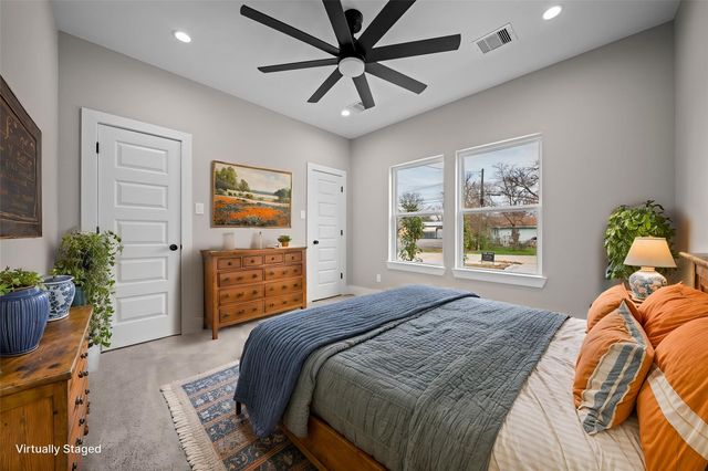 929 Green Meadow Lane B, Houston, TX 77091