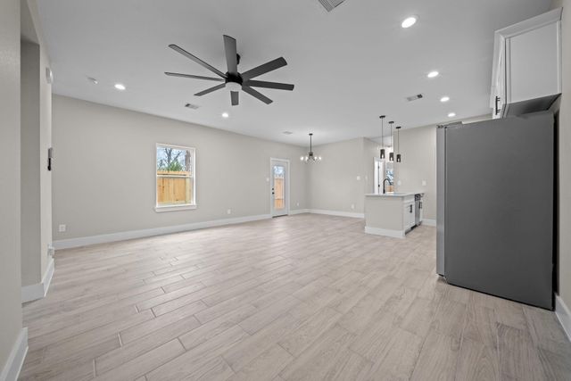 929 Green Meadow Lane B, Houston, TX 77091