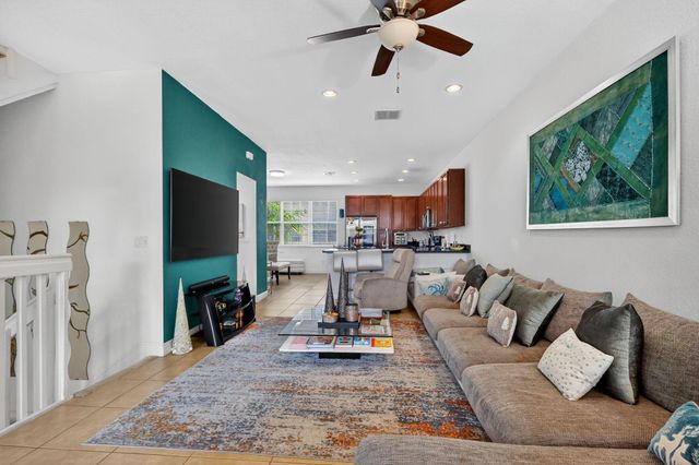 2705 SW 119th Way, Miramar, FL 33025