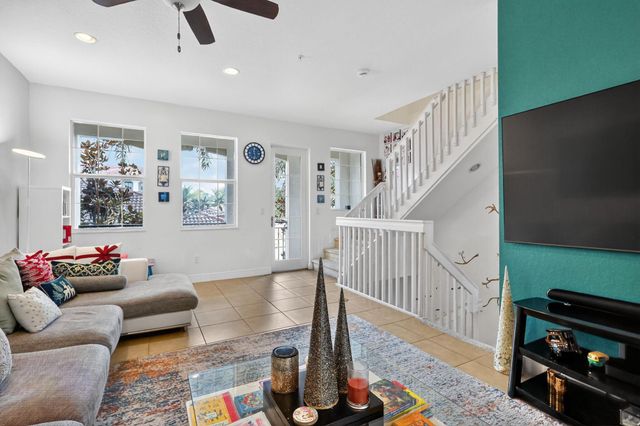 2705 SW 119th Way, Miramar, FL 33025