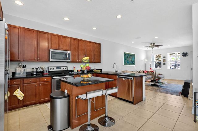 2705 SW 119th Way, Miramar, FL 33025