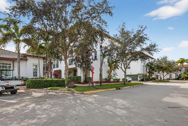 2705 SW 119th Way, Miramar, FL 33025