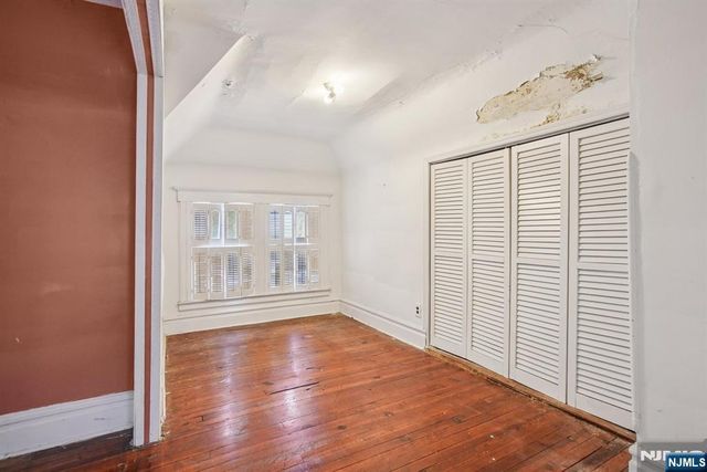 29 White Terrace, Newark, NJ 07108