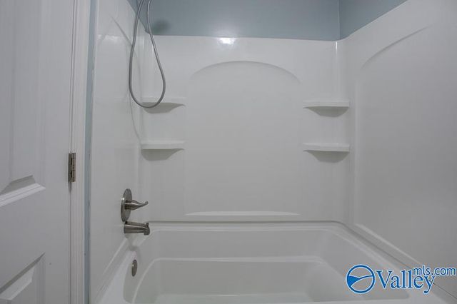 28668 Thach Road, Athens, AL 35613