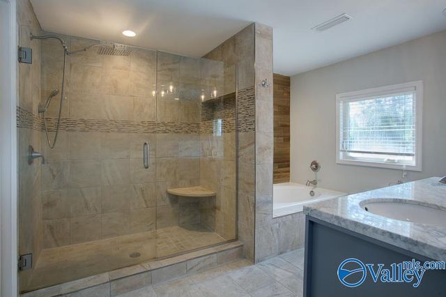 28668 Thach Road, Athens, AL 35613