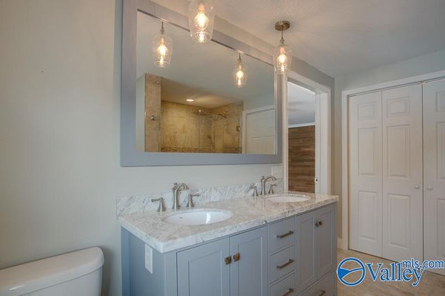 28668 Thach Road, Athens, AL 35613
