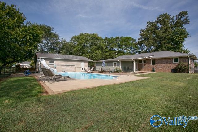 28668 Thach Road, Athens, AL 35613