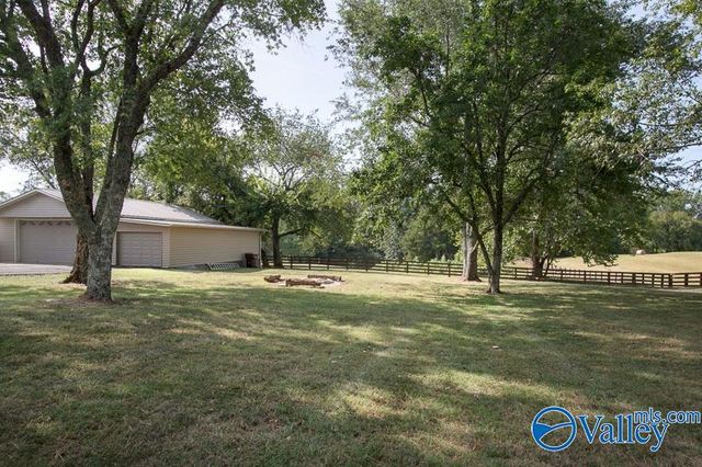28668 Thach Road, Athens, AL 35613