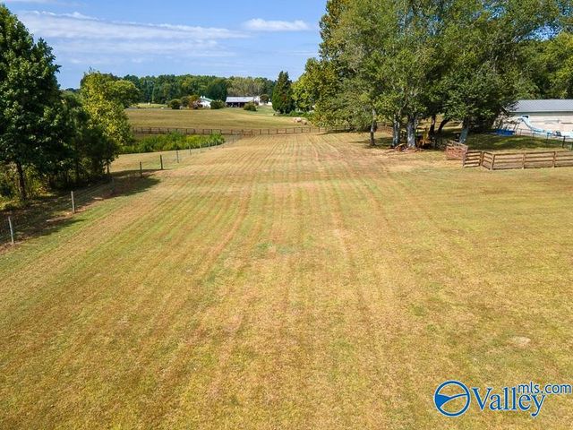 28668 Thach Road, Athens, AL 35613