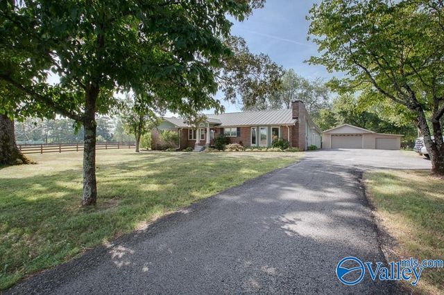 28668 Thach Road, Athens, AL 35613