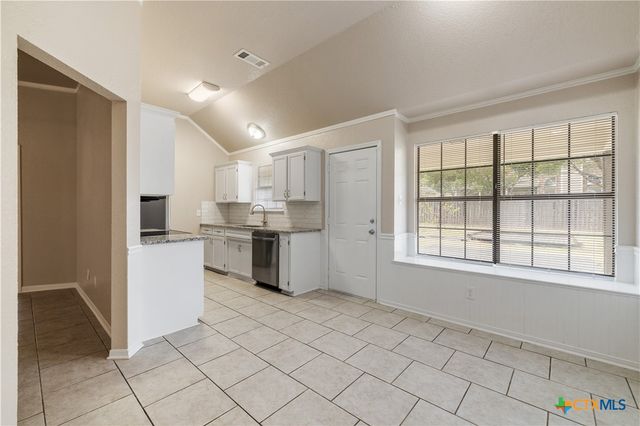 412 Silver Creek Drive, Harker Heights, TX 76548