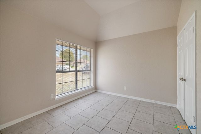 412 Silver Creek Drive, Harker Heights, TX 76548