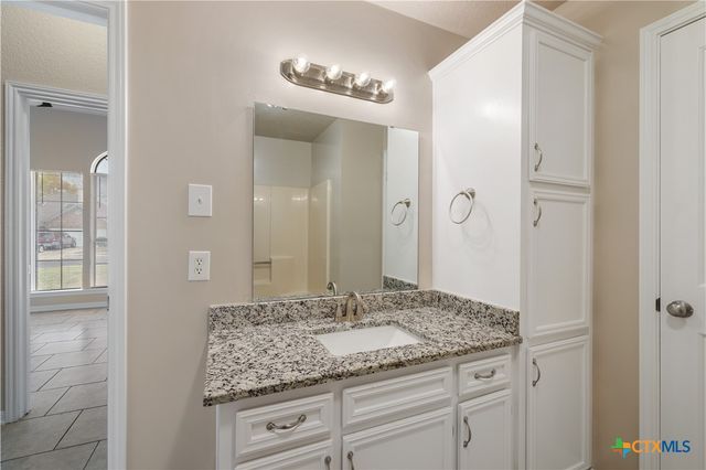 412 Silver Creek Drive, Harker Heights, TX 76548