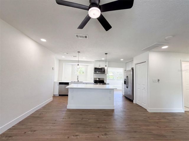 561 YALE ROAD, Venice, FL 34293