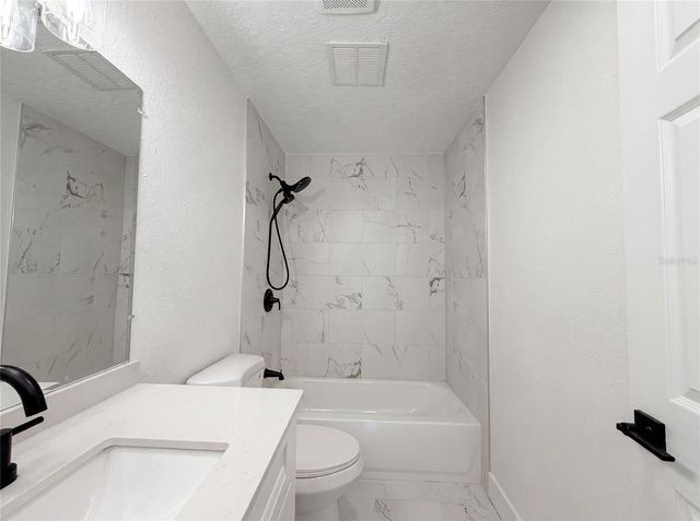 561 YALE ROAD, Venice, FL 34293