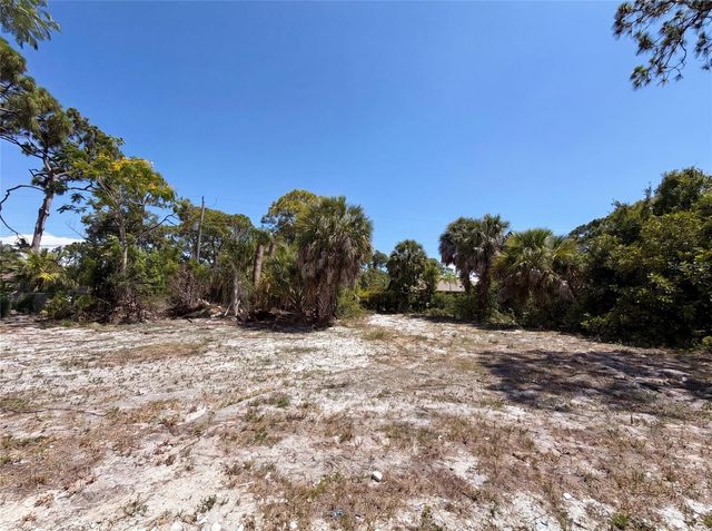 561 YALE ROAD, Venice, FL 34293
