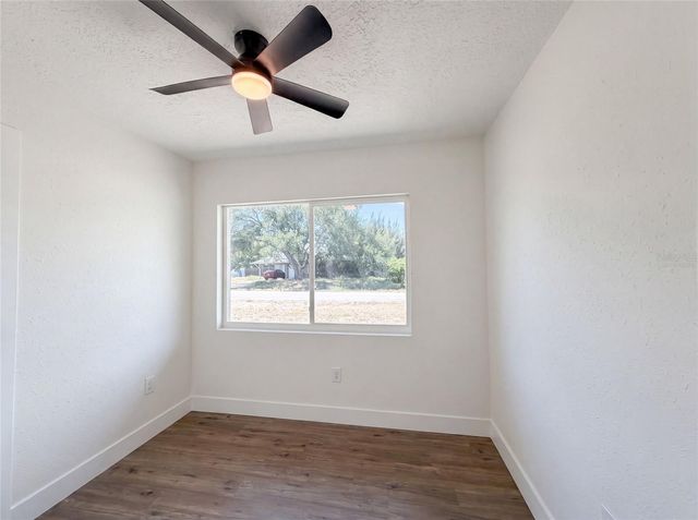 561 YALE ROAD, Venice, FL 34293
