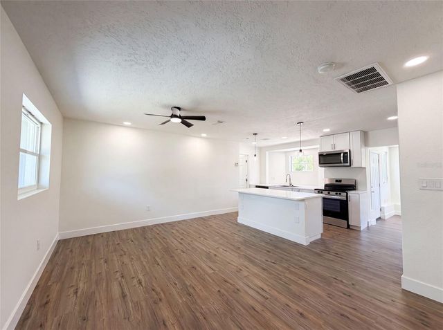 561 YALE ROAD, Venice, FL 34293