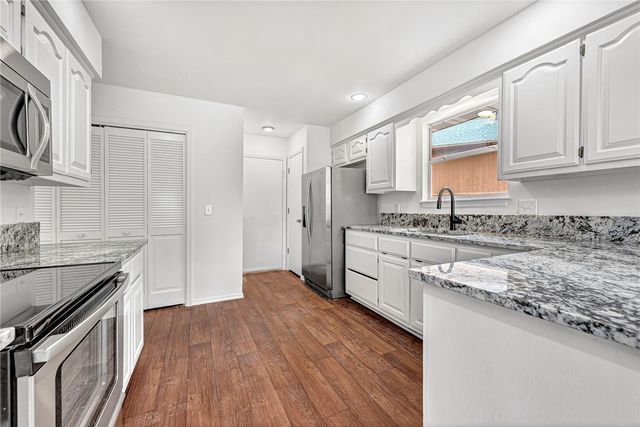 9 Wantage Lane, Bella Vista, AR 72714