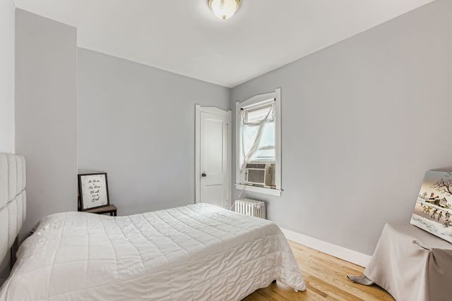 3124 N 76th Avenue, Elmwood Park, IL 60707