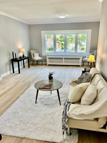 3124 N 76th Avenue, Elmwood Park, IL 60707