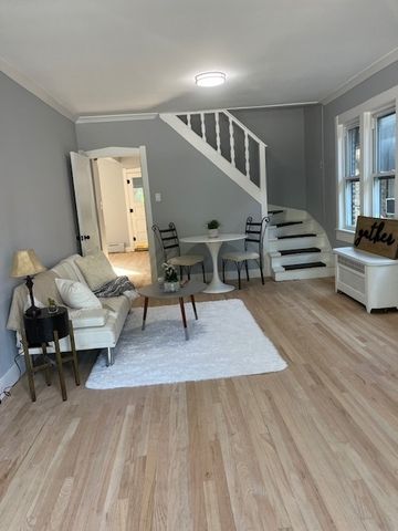 3124 N 76th Avenue, Elmwood Park, IL 60707