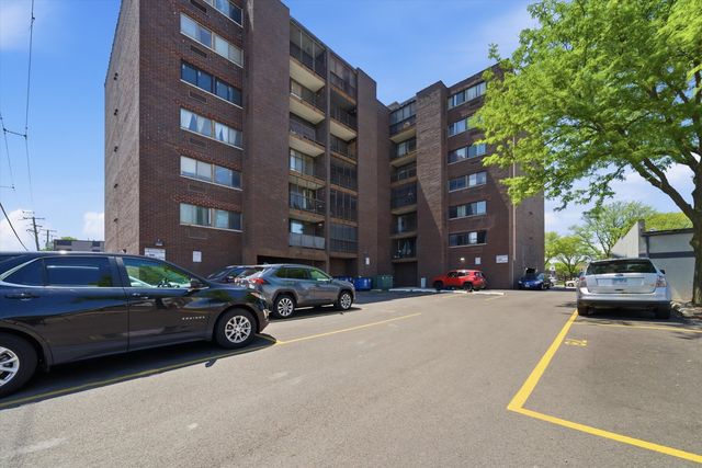 11 W Green Street 608, Bensenville, IL 60106