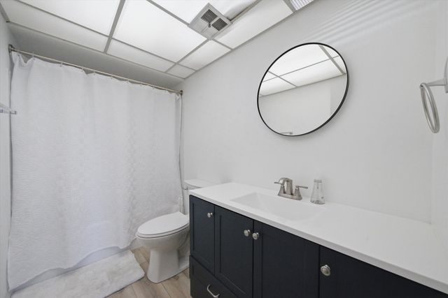 11 W Green Street 608, Bensenville, IL 60106