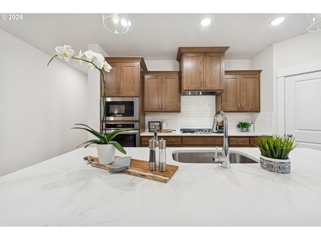 16546 Sw Deer Ter, Durham, OR 97224