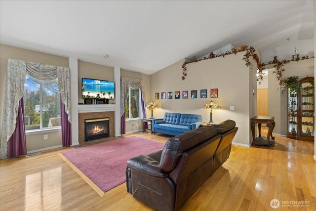 12315 203rd Ave Court E, Bonney Lake, WA 98391