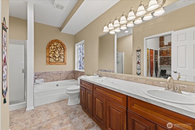 12315 203rd Ave Court E, Bonney Lake, WA 98391