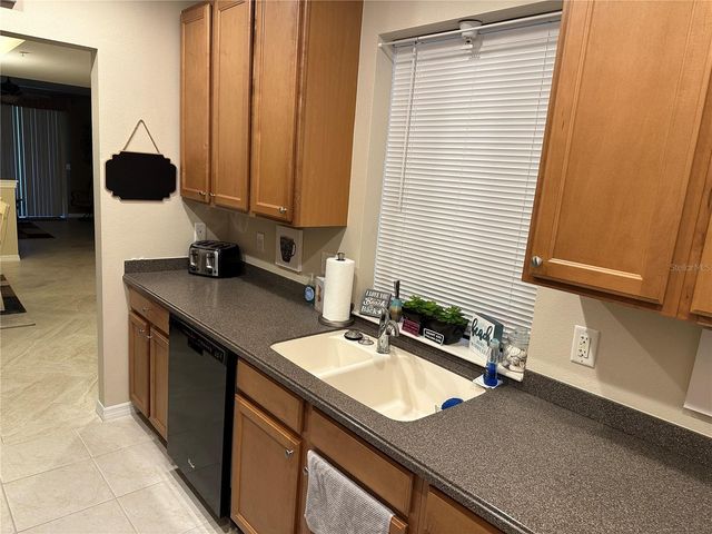 4241 OVERTURE CIRCLE 447, Bradenton, FL 34209