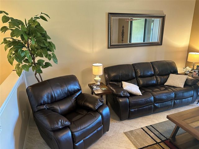 4241 OVERTURE CIRCLE 447, Bradenton, FL 34209