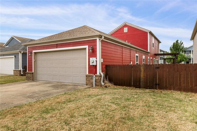 614 N Keats Drive, Fayetteville, AR 72704
