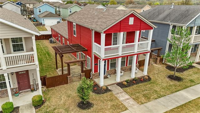 614 N Keats Drive, Fayetteville, AR 72704