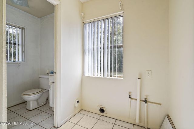 101 E HARRIS Street, Palatka, FL 32177