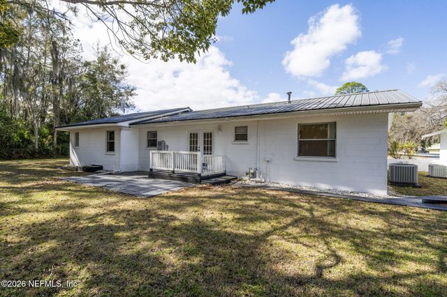 101 E HARRIS Street, Palatka, FL 32177